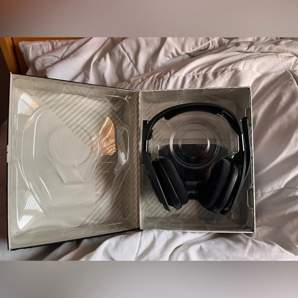 Atsro A50 wireless headset